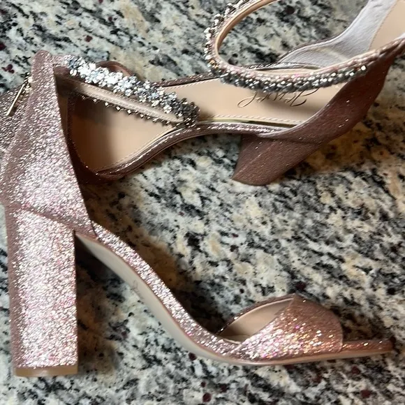 Jewel Badgley Mischka Rhinestone Glitter Heels