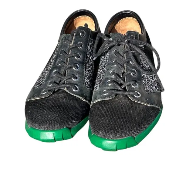 John Fluevog Asteroid Derby Knit Round Toe Men 4 / Women 6 Sneaker