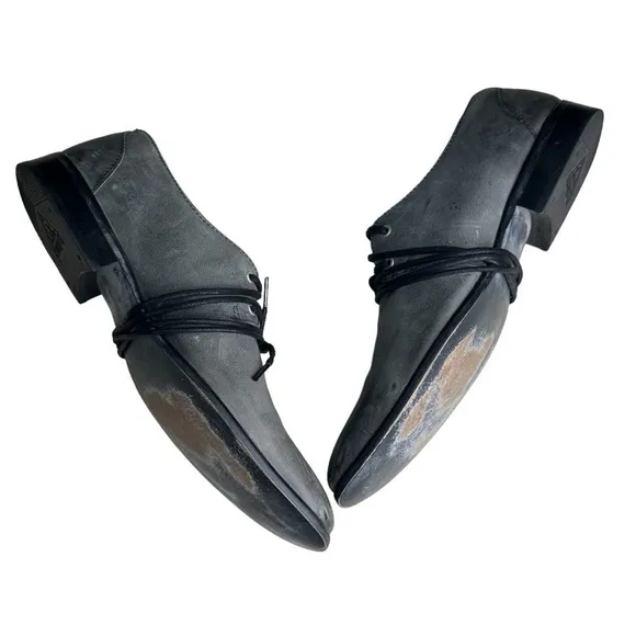 JOHN FLUEVOG HEADLINERS CABLEWRAPAROUND LACE DERBY SHOE. Size 9