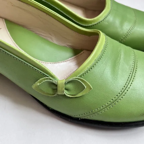 John Fluevog Round Toe Green Women’s Shoes Size 7.5