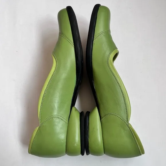 John Fluevog Round Toe Green Women’s Shoes Size 7.5