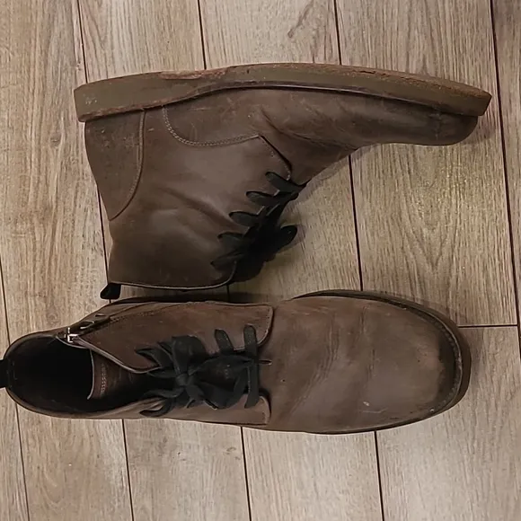 JOHN VARVATOS Barrett Brown Distressed Leather Sz 12 M Mens Ankle Side Zip Boots
