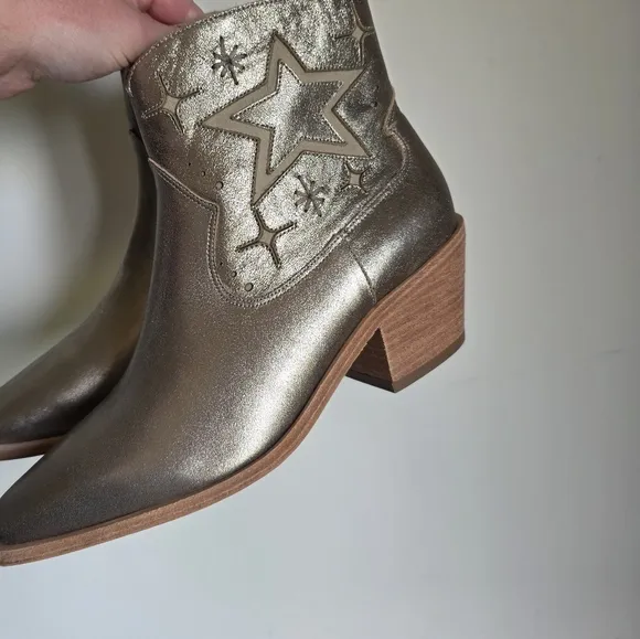 JOHNNY WAS Ankle Boots Gold Star Leather Side Zip Western Block Heel  7.5 NWOB