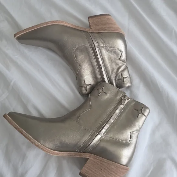 JOHNNY WAS Ankle Boots Gold Star Leather Side Zip Western Block Heel  7.5 NWOB