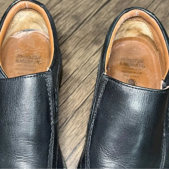 JOHNSON &amp; MURPHY 8M Black Leather SlipOn XC4 Stanton Sheepskin Lined Waterproof