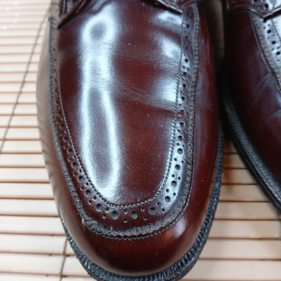 Johnston &amp; Murphy Crown Aristocraft Rare Brogue Apron Toe Derby tassel lace brow