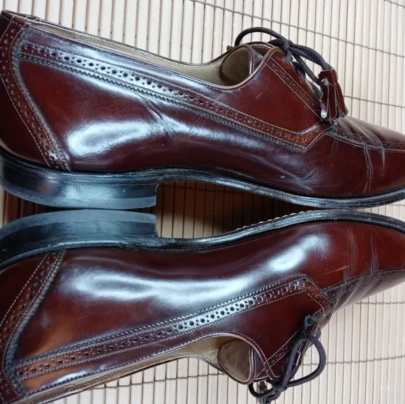 Johnston &amp; Murphy Crown Aristocraft Rare Brogue Apron Toe Derby tassel lace brow