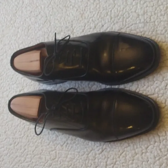 Jones Bootmaker Black Cap Toe Oxford Shoes (Made in England)  10 UK = 11 US