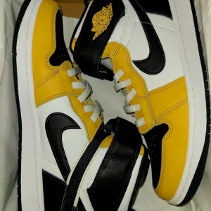 Jordan 1 Flyease Mens Shoes 9.5