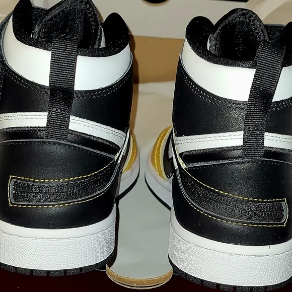 Jordan 1 Flyease Mens Shoes 9.5
