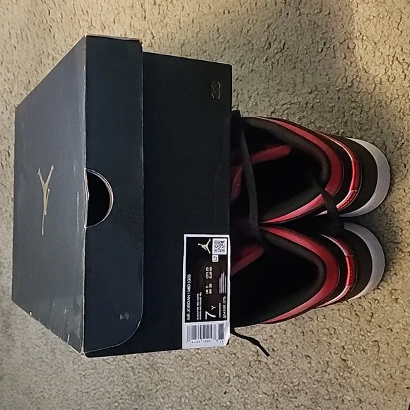 Jordan 1 mid size 7Y (GS)