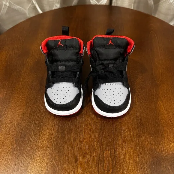 Jordan 1 Mid (TD) Toddler Shoes Black-Cement Grey-Fire Red DQ8425-006