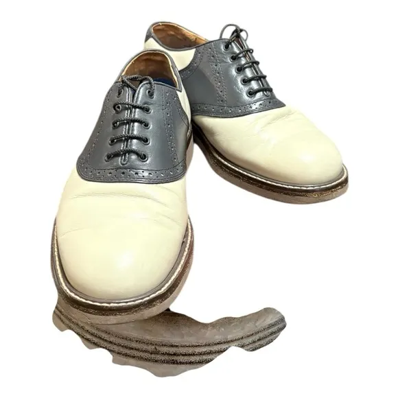Jos A Banks Classic Two-Tone Men's Oxford Shoes size 8.5