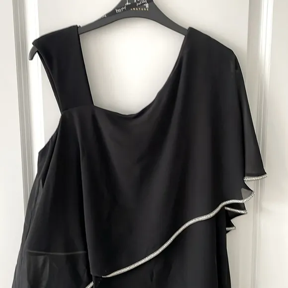 Joseph Ribkoff Rhinestone Trim Chiffon Dress Size 10 NWT