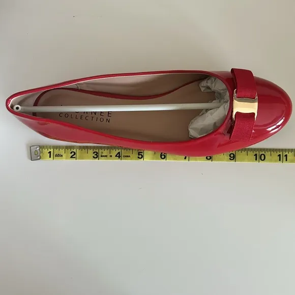Journee Collection Kim Round Toe Ballet. Patent. Red. Size 11