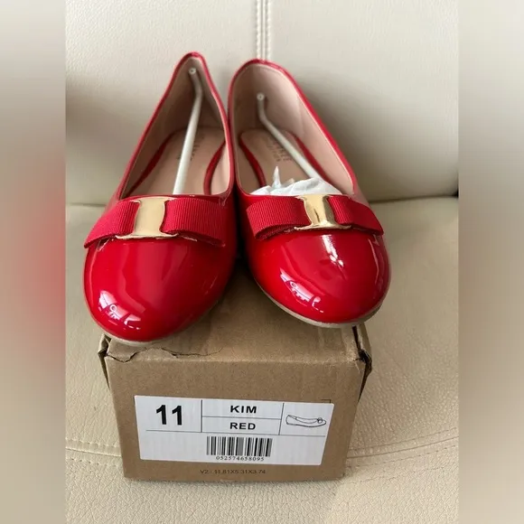 Journee Collection Kim Round Toe Ballet. Patent. Red. Size 11