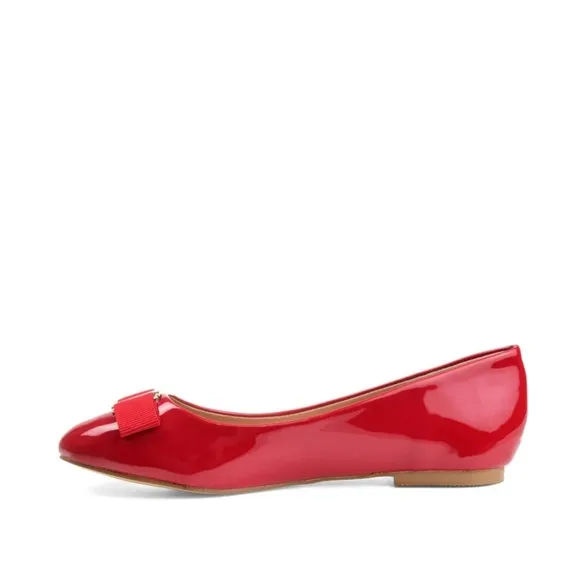 Journee Collection Kim Round Toe Ballet. Patent. Red. Size 11