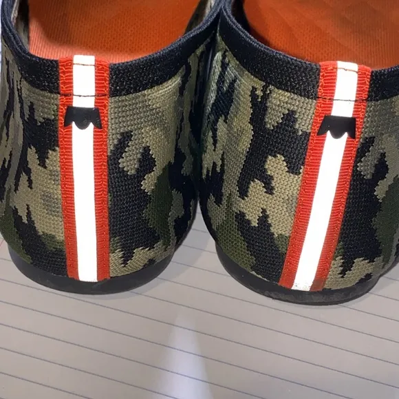 Judy   Birdies Camo Pointed Toe Flats 8 limited edition