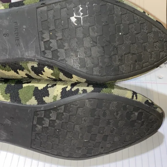 Judy   Birdies Camo Pointed Toe Flats 8 limited edition