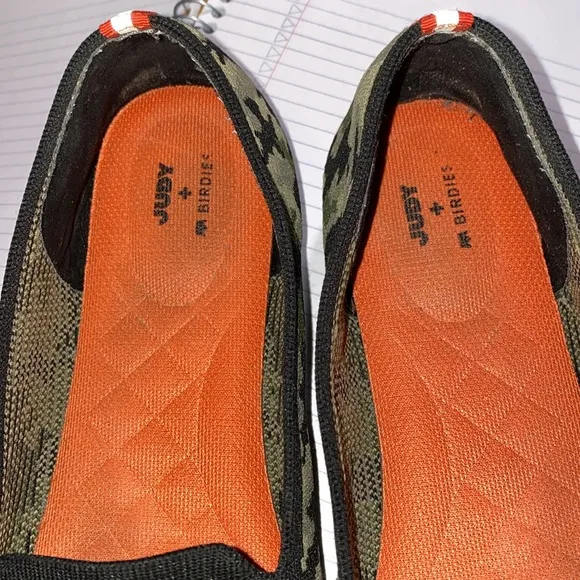 Judy   Birdies Camo Pointed Toe Flats 8 limited edition
