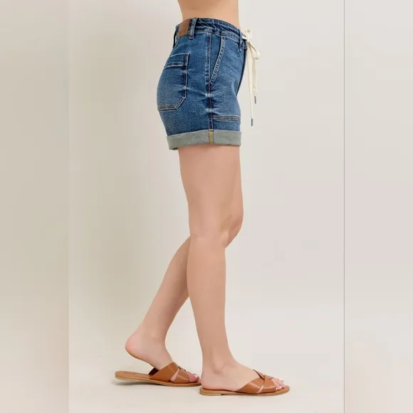 Judy Blue HR Dark Wash Tie Waist Patch Pocket Cuffed Denim Jogger Shorts NEW BTQ