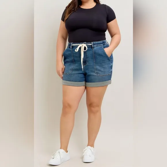 Judy Blue HR Dark Wash Tie Waist Patch Pocket Cuffed Denim Jogger Shorts NEW BTQ
