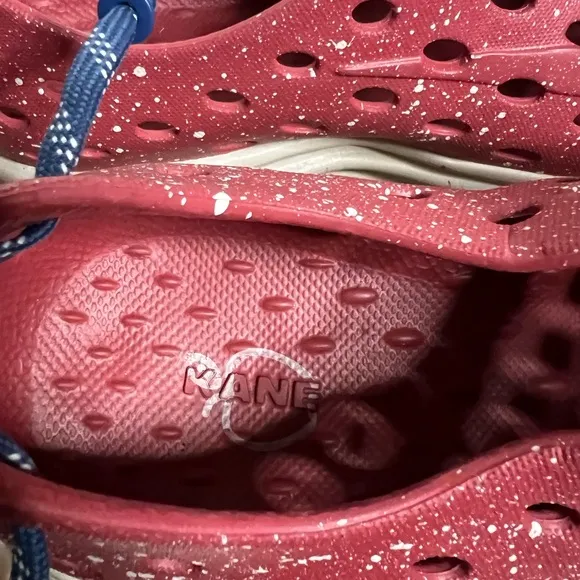 Kane Red Speckled Slip-On Shoes m9 w11