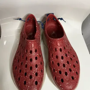 Kane Red Speckled Slip-On Shoes m9 w11