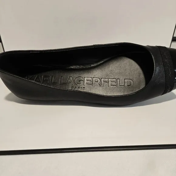 Karl Lagerfeld Black Cap-Toe Flats – Elegant and Timeless