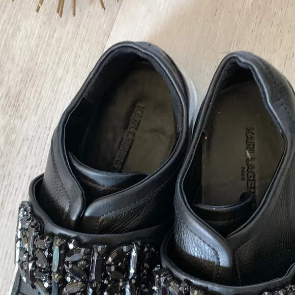 Karl Lagerfeld Paris Jules Black Slip On Shoes 6.5/37 stones.