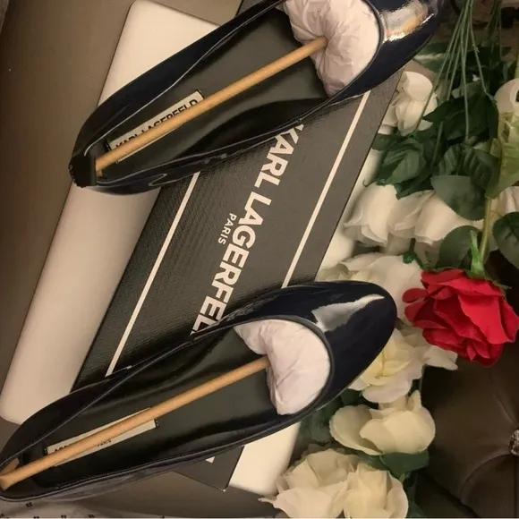 Karl Lagerfeld Patent Navy Veda Flats Sleek Loafers