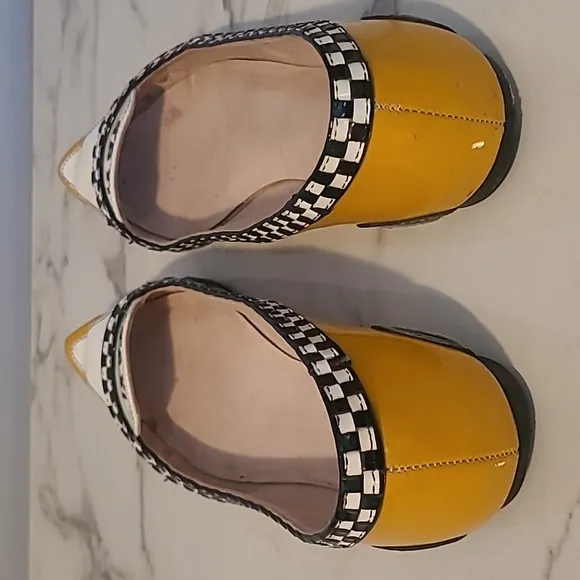 Kate Spade NY Taxi Flats Women's 6.5 Yellow Black White Checker Patent Leather