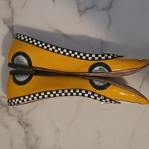 Kate Spade NY Taxi Flats Women's 6.5 Yellow Black White Checker Patent Leather