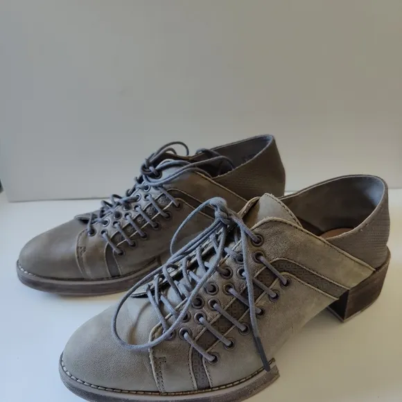 Kelsi Dagger Brooklyn Taylor Platform Split Sole Derby