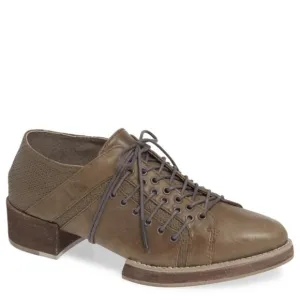 Kelsi Dagger Brooklyn Taylor Platform Split Sole Derby