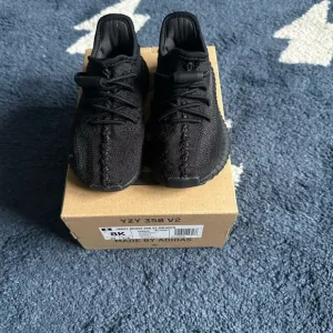 Kids Adidas Yeezy Boost 350 V2 Black Shoes