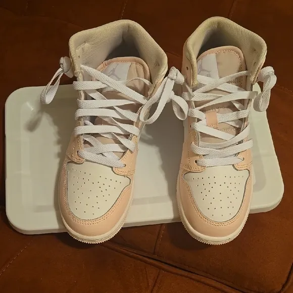 Kids Sneakers in White and Purple