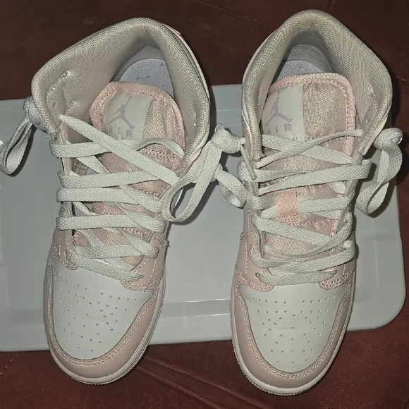 Kids Sneakers in White and Purple
