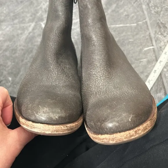 Kork Ease Gray Leather Ankle Boots Size 7.5