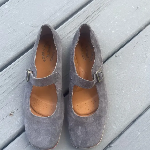 Kork-Ease Grey Suede Mary Jane Flats Women’s Size 6.5 – Comfort Cushioned Sole
