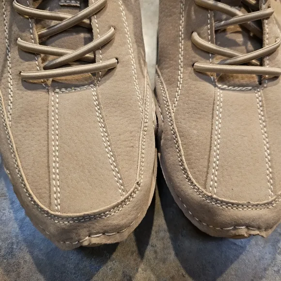 L DECK Tan Boat Shoes with Suede Finish and Durable Sole MEN or Womens
