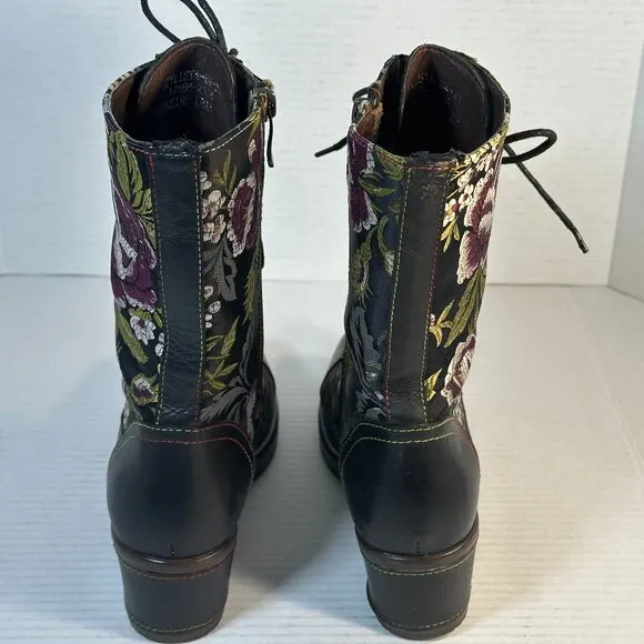 LADIES SIZE 8.5 LEATHER BOOTS