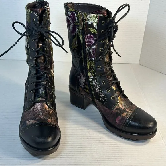 LADIES SIZE 8.5 LEATHER BOOTS