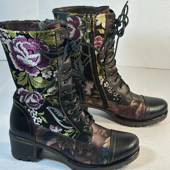 LADIES SIZE 8.5 LEATHER BOOTS