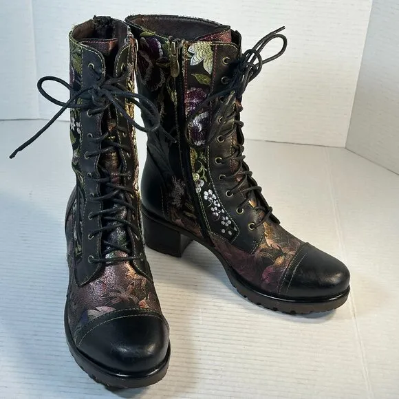 LADIES SIZE 8.5 LEATHER BOOTS