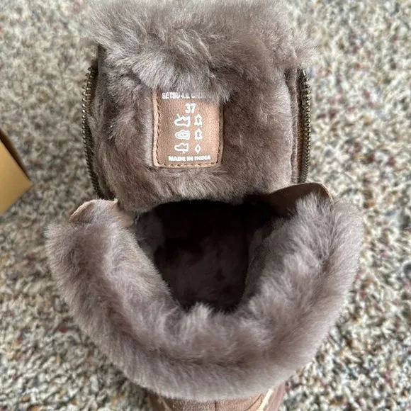 Laidback London Setsu Crochet Side Zip Ankle Boot Camel Suede | 37 (6)