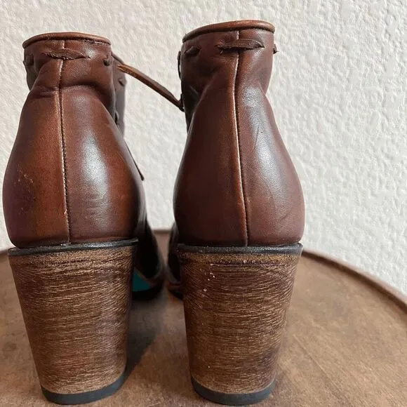 Lane Boots Brown Leather Side-Zip Tapered Ankle Booties Women's Size 8.5