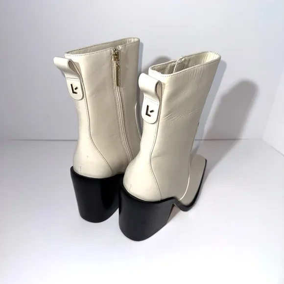 Larroude James Boots In Ivory