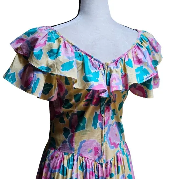 Laura Ashley Signature Print Vintage Early 1980's Batsheva romantic Dres…