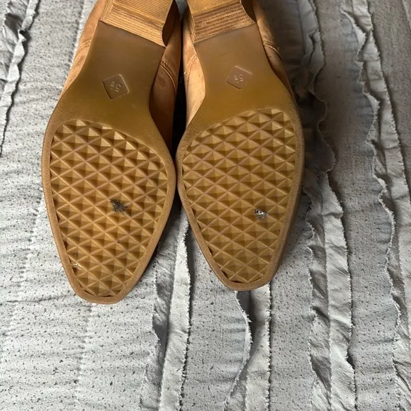 LAURA SCOTT BROWN SUEDE SHOES SIZE 5.5